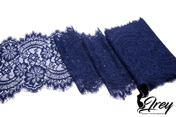 01-39 Кружево шантильи 20 см, темно-синий