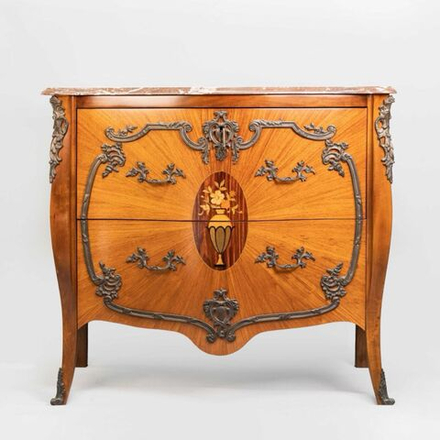 Комод в стиле Людовика XV