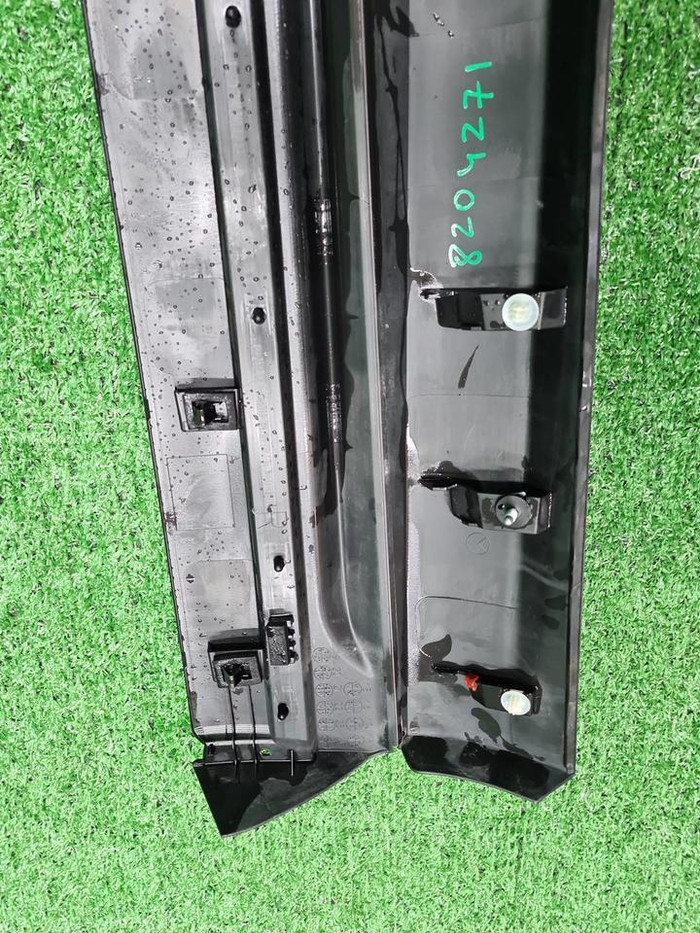 Накладка двери задняя правая Lexus RX 4 (15-22)