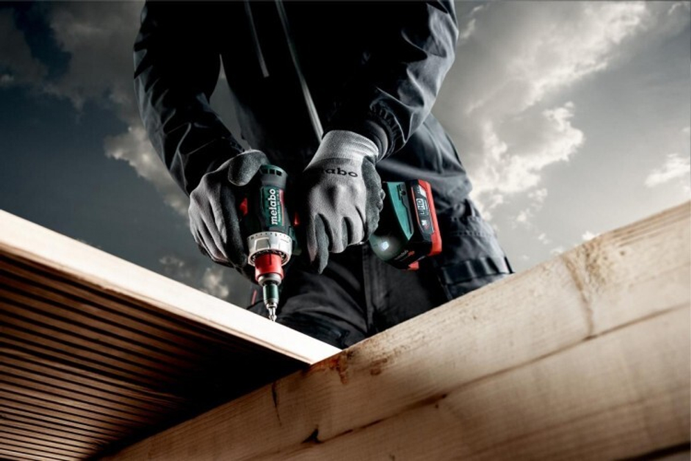 Аккумуляторная дрель-шуруповерт METABO PowerMaxx BS 12 BL Quick 2х4.0 Ач LiHD, бесщеточная 601039800