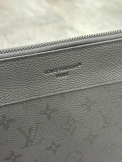 Клатч Louis Vuitton Voyage