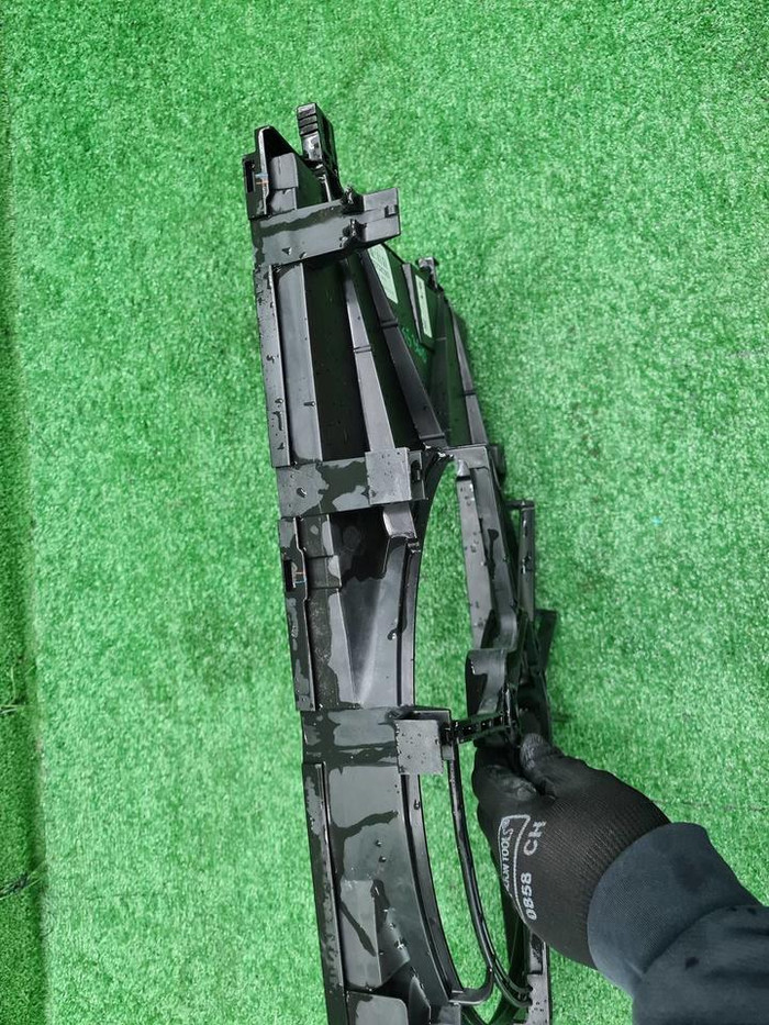 Диффузор вентилятора Lexus UX (2018-н.в.)