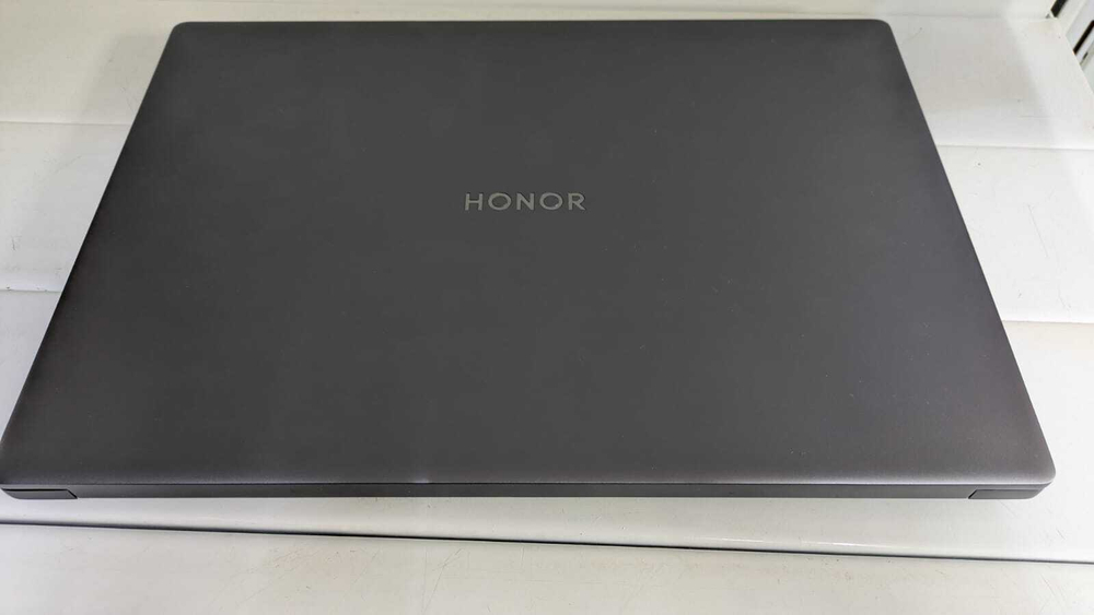 Ноутбук HONOR x16 BRG-585