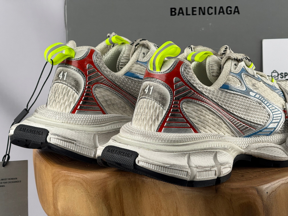 Balenciaga 3XL Sneaker White Blue Red