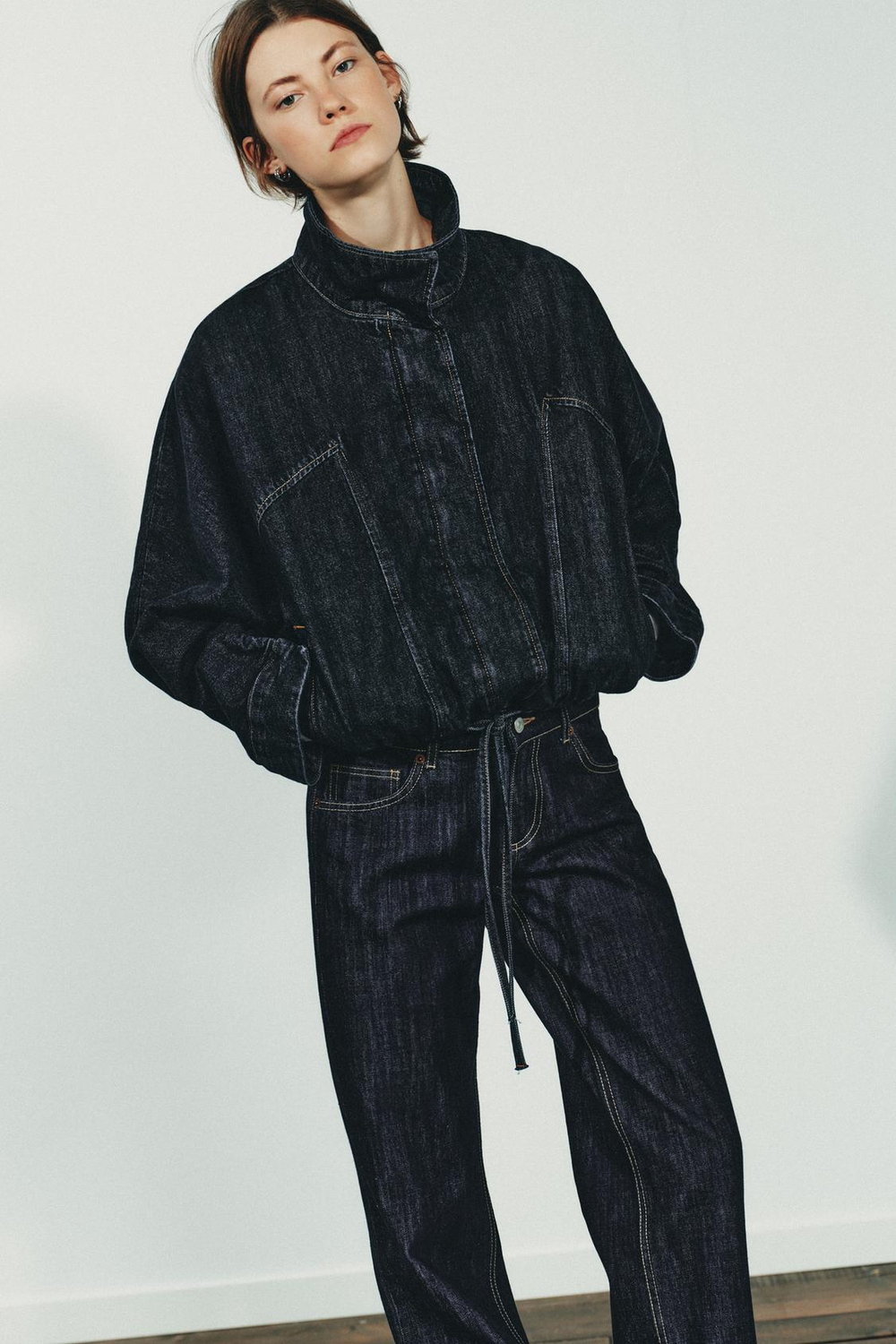 ZARA ДЖИНСОВАЯ КУРТКА TRF С РУКАВАМИ «ЛЕТУЧАЯ МЫШЬ», ТЕМНЫЙ ИНДИГО