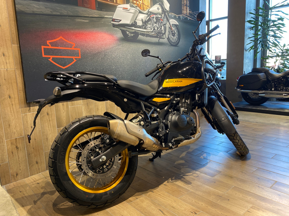 Royal Enfield Himalayan 450 Hanle Black (Premium)