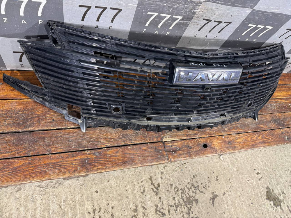 Решетка радиатора Haval F7 2 24-нв б/у оригинал 5509104XKN02A