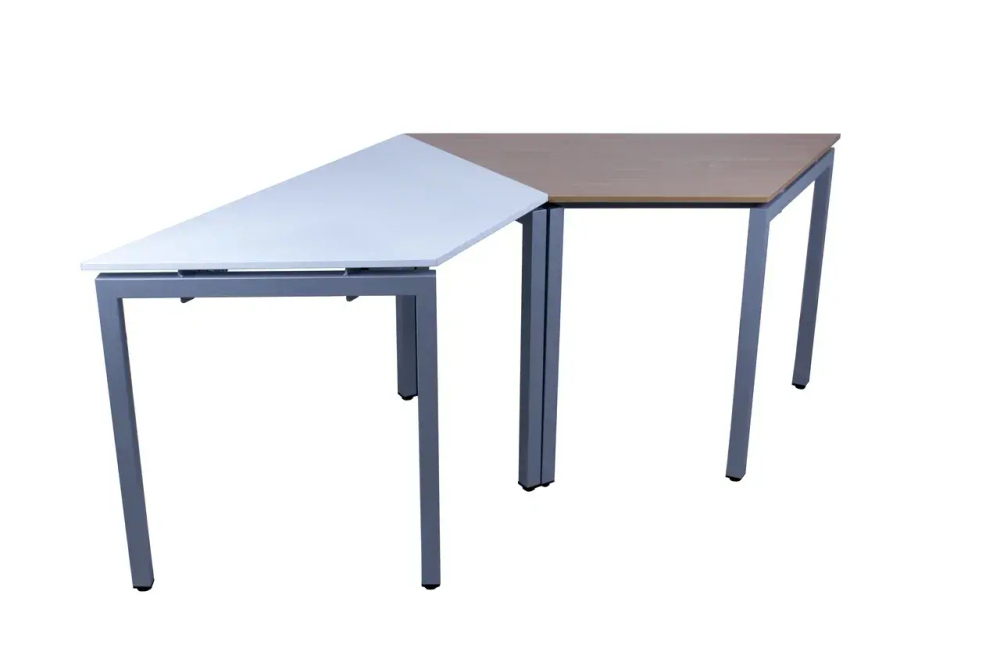 Стол Трапеция на металлокаркасе Стандарт с опорами