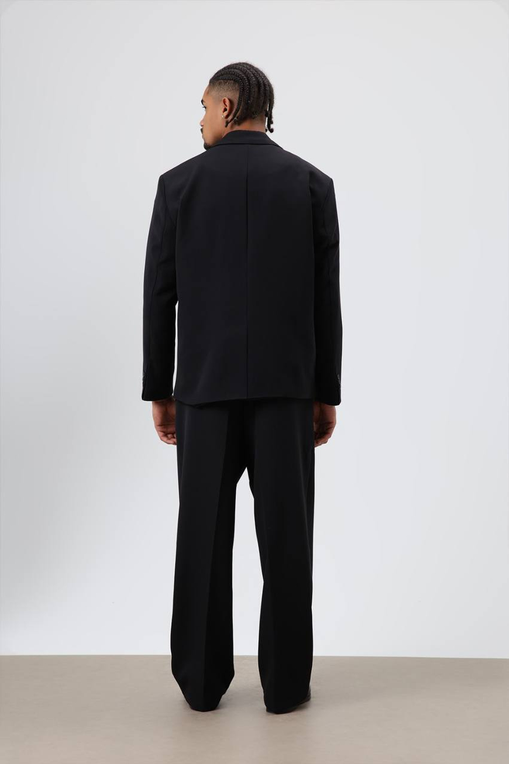 Однобортный черный оверсайз (КОРОТКИЙ ПИДЖАК)