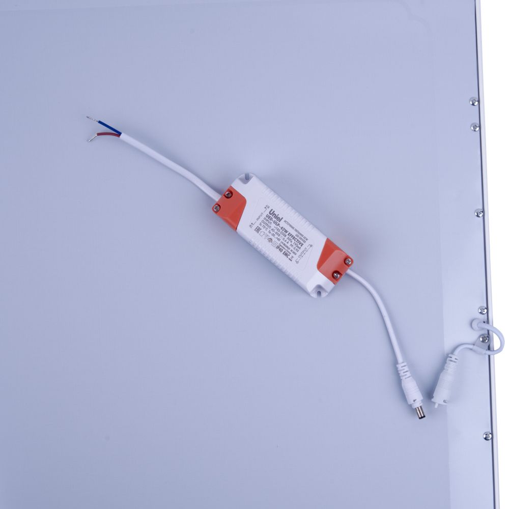 ULP-6060-42W-NW EFFECTIVE SILVER Светильник светодиодный потолочный встраиваемый. Белый свет 4000K. Корпус серебристый. В комплекте с и-п. ТМ Uniel.