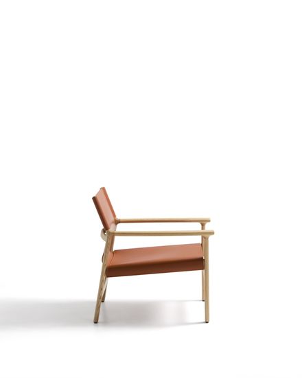 Кресло Jan из переработанной кожи светло-коричневого цвета и ясеня в натуральном цвете