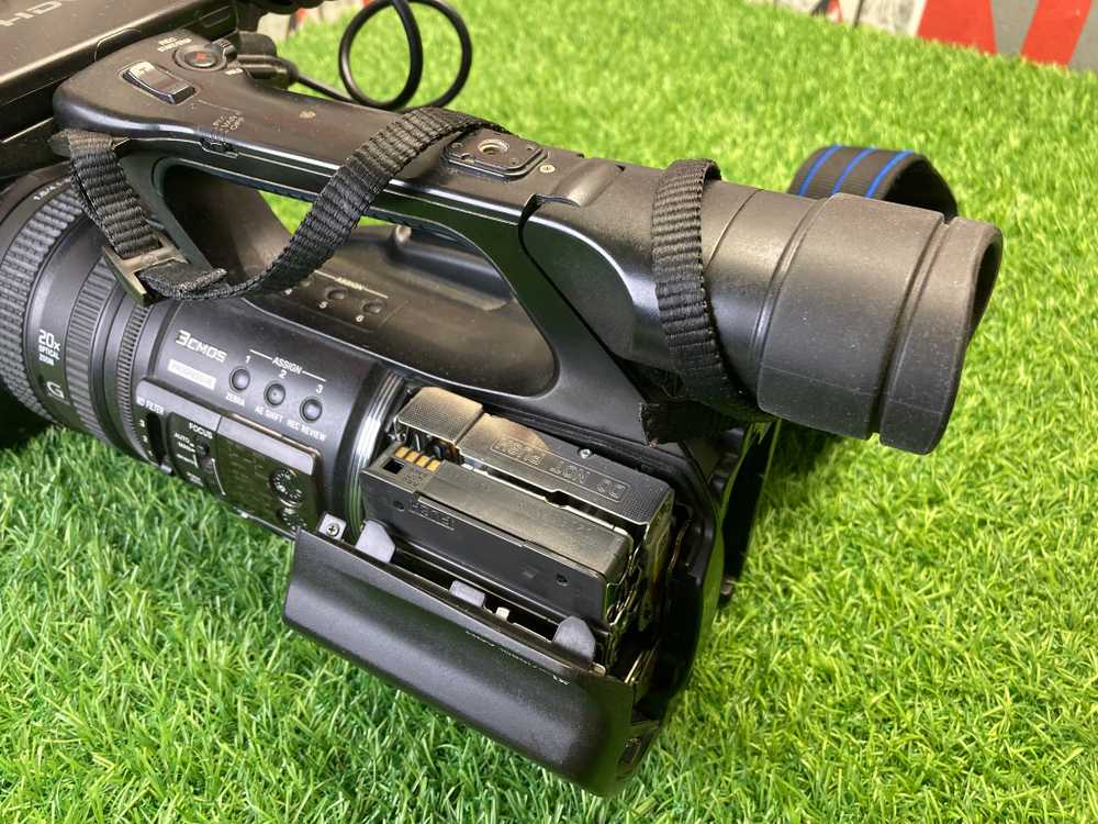 Sony HDR-FX1000E Покупка/Продажа