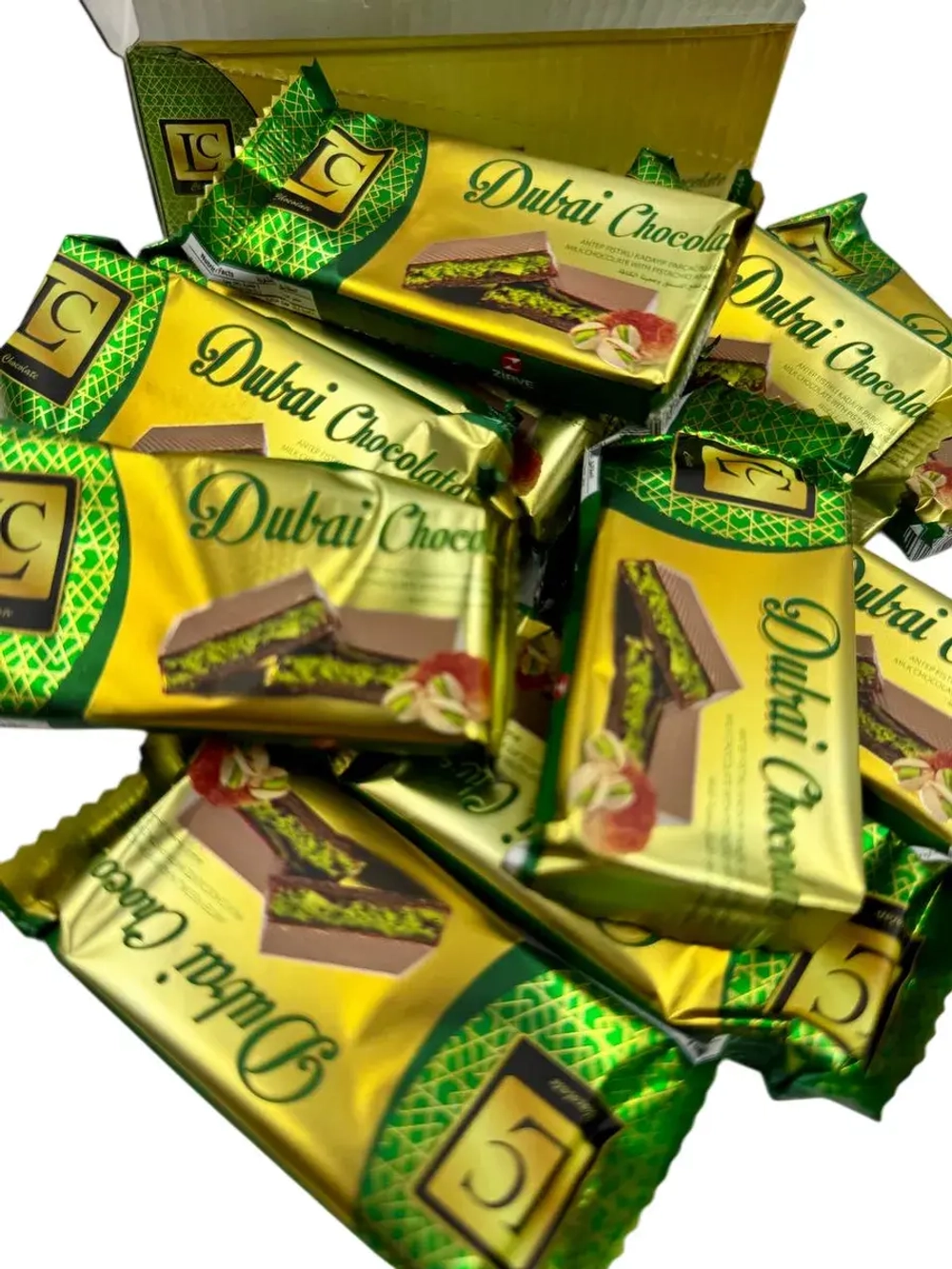 Дубайский шоколад с фисташковой начинкой и кадаифом