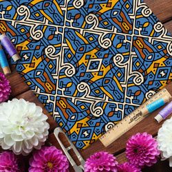 Ткань атлас синий египетский узор