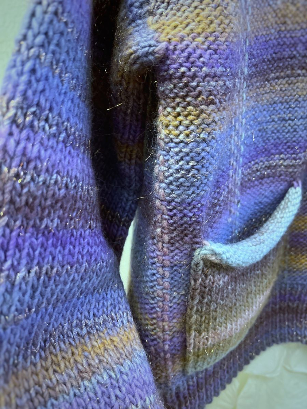 Вязаный кардиган оверсайз с V вырезом Spark на пуговицах