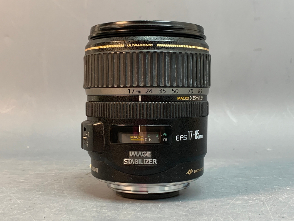 Canon EF-S 17-85mm 4-5.6 IS USM с дефектами