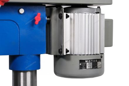 Цена на NORDBERG (ND1352) Станок сверлильный (450Вт, 13мм, макс расстояние до стола 255мм, 5 скоростей, тиски)