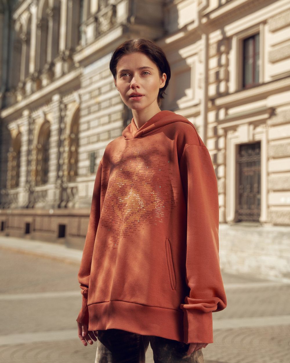 Худи Яндекс «Культурный код Санкт-Петербурга» Атлант кирпич