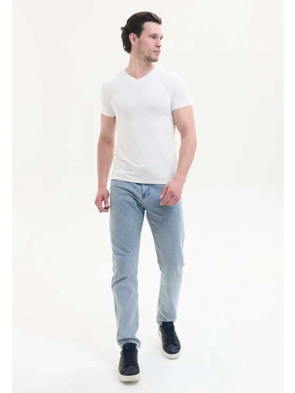 Футболка V-вырез однотонная облегающая