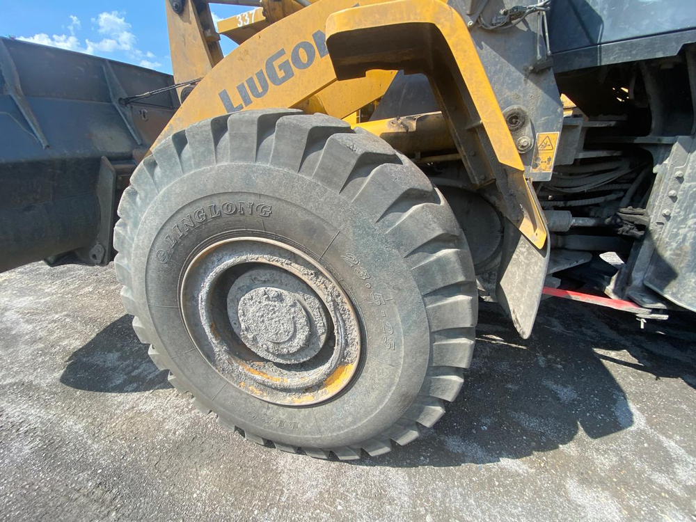 LiuGong CLG 855 Фронтальный погрузчик CLG855H (Дизельный, 9,3 л, 220 л.с., АТ)