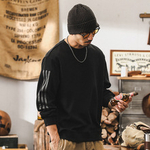 Свитшот мужской три полоски от бренда JAULINO чёрного цвета.