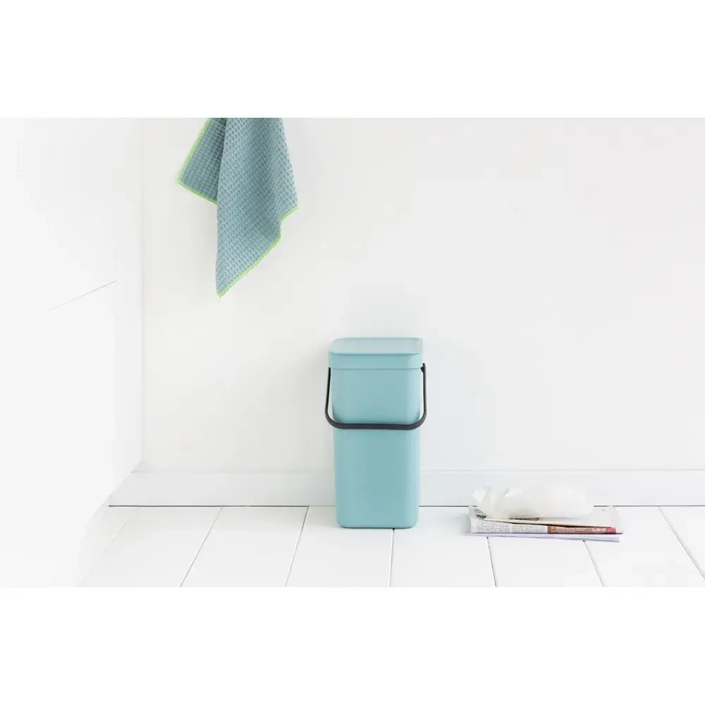Brabantia Контейнер для мусора Sort & Go 12л мятный