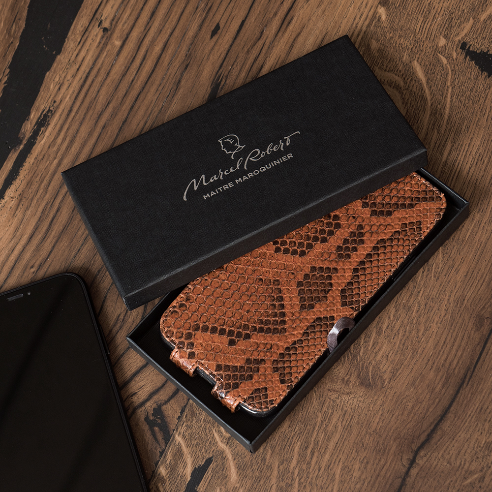 Чехол для iPhone 11 Pro из натуральной кожи питона, цвета Коньяк