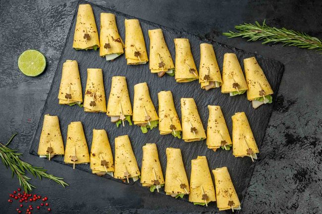 Пуле-ролл с курицей и соусом &quot;Цезарь&quot;, 24 шт.