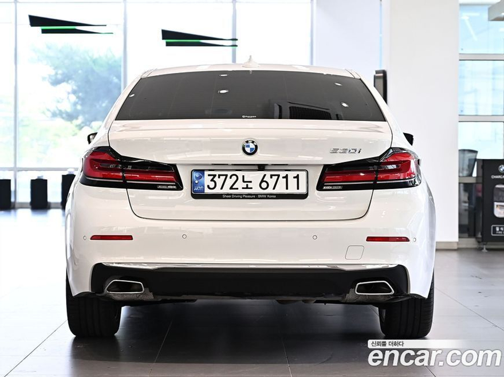 BMW 5 Series (G30) 530i Luxury (12.2020)