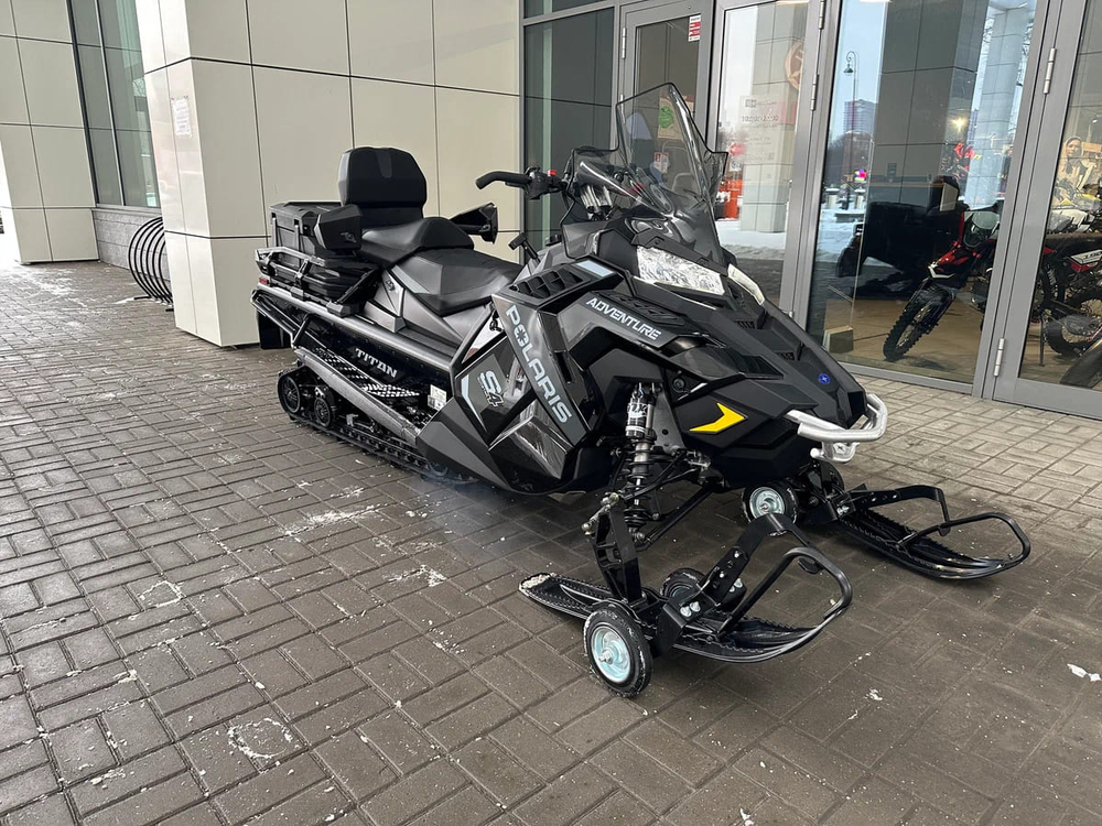 Снегоход POLARIS Titan Adventure ProStar S4