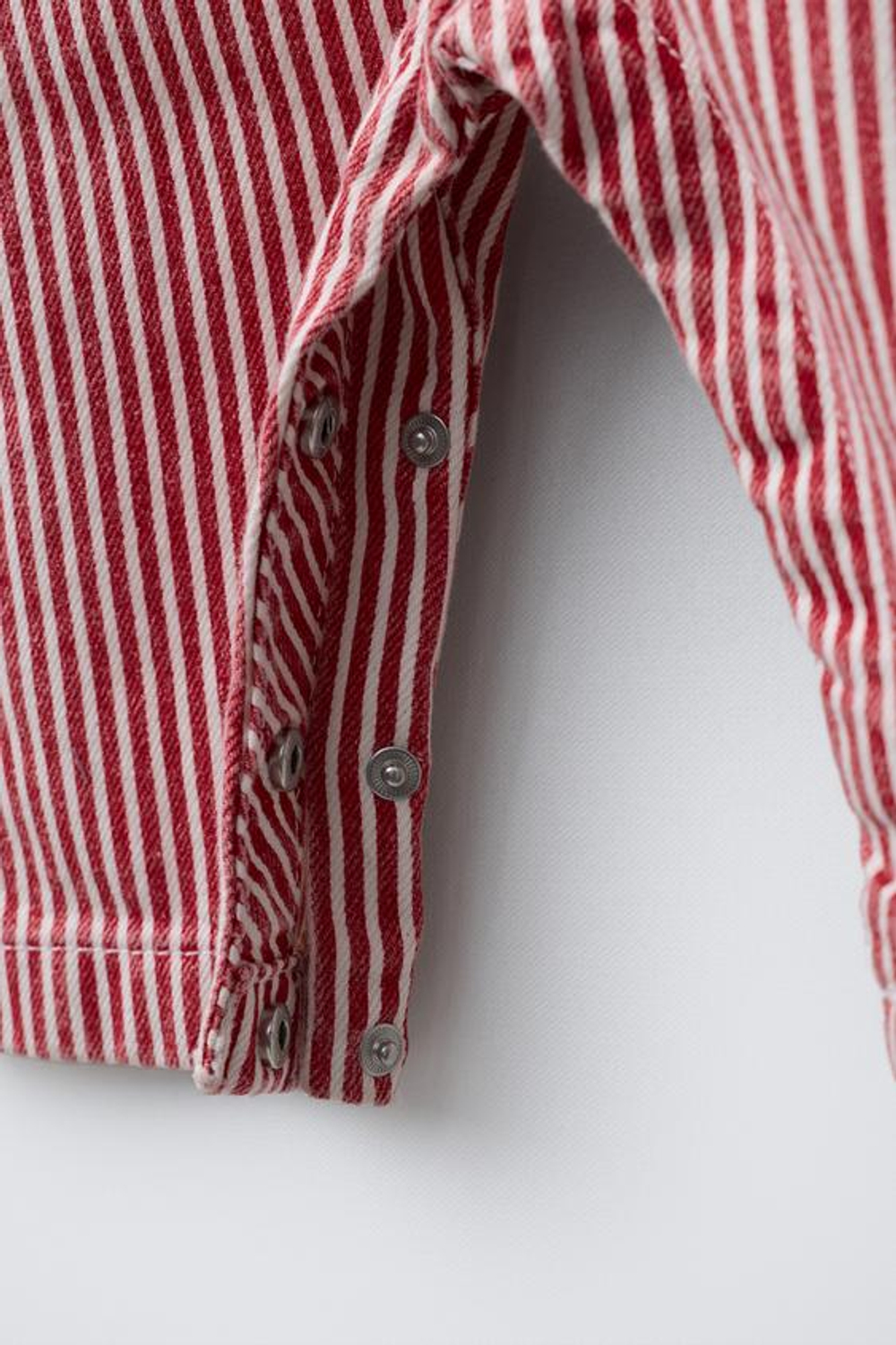 ZARA ДЛИННЫЙ КОМБИНЕЗОН ИЗ ТВИЛА В ПОЛОСКУ С СЕРДЦЕМ, КРАСНЫЙ/БЕЛЫЙ