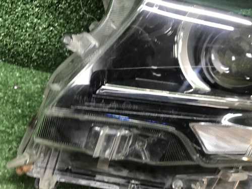 Битая Фара левая Toyota LC Prado 150 (17-нв) LED