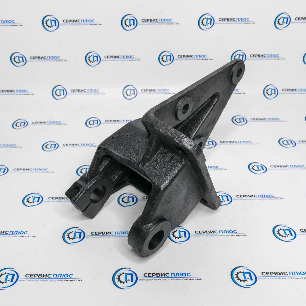 Кронштейн передней рессоры передний левый SZ970000736