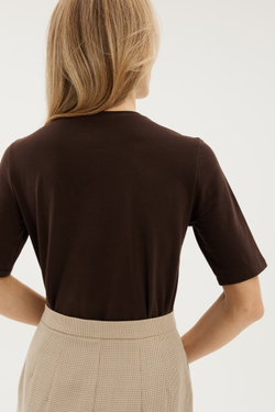 Футболка коричневая женская