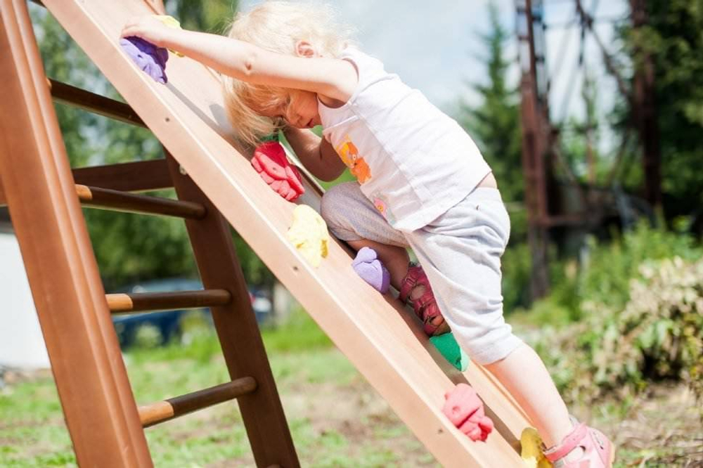 Скалодром цветной для комплексов раннего