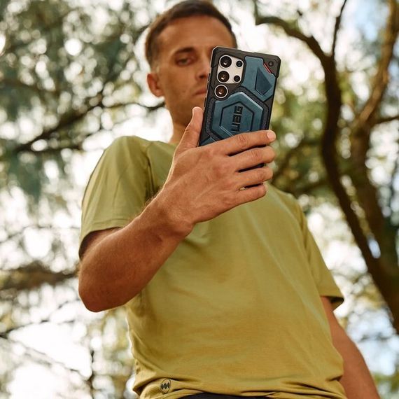 Чехол UAG Monarch Pro Kevlar для Samsung Galaxy S25 Ultra зеленый (Kevlar Element Green) (21446111397B)