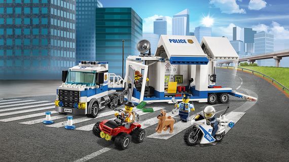 Lego konstruktor City Police Мобильный командный центр