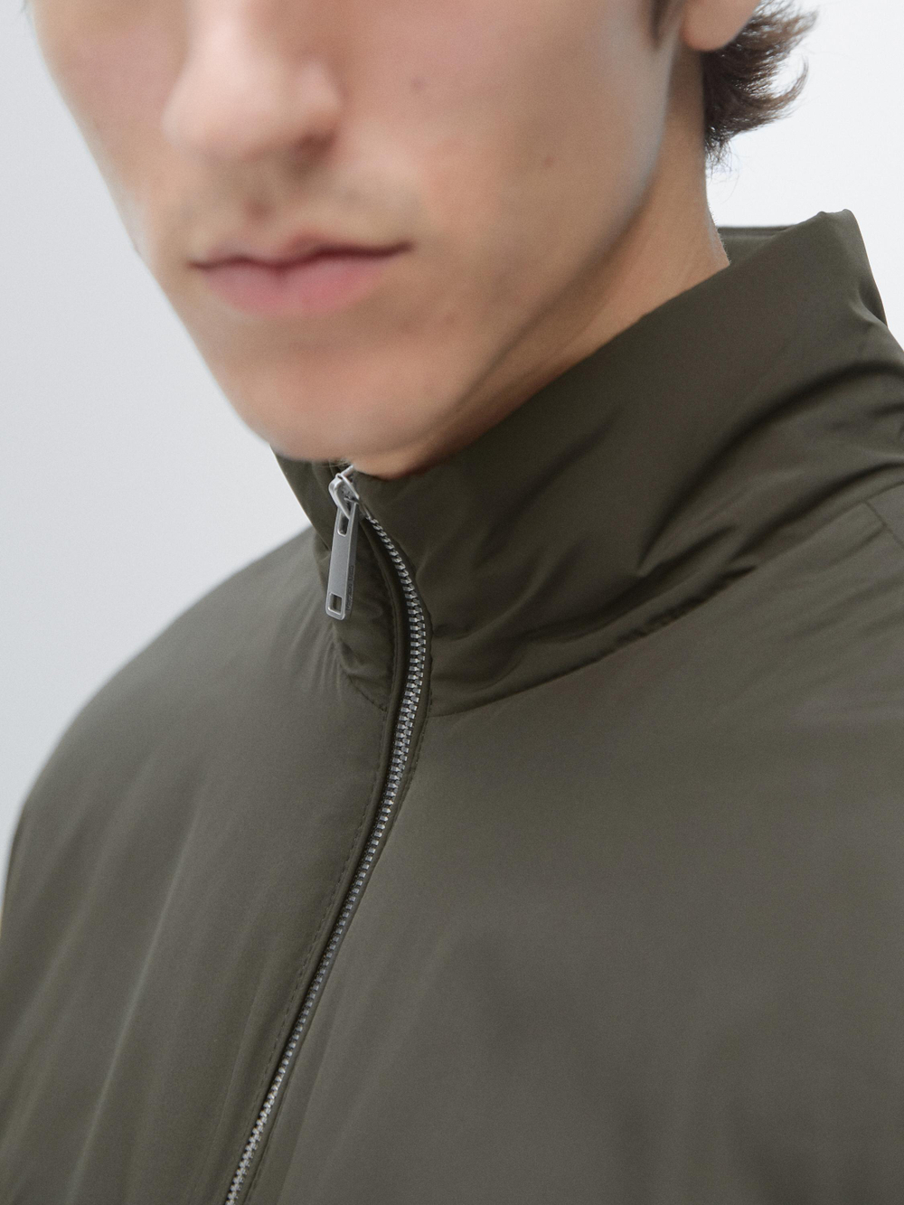 Massimo Dutti Легкая водоотталкивающая стеганая куртка, серо-зеленый