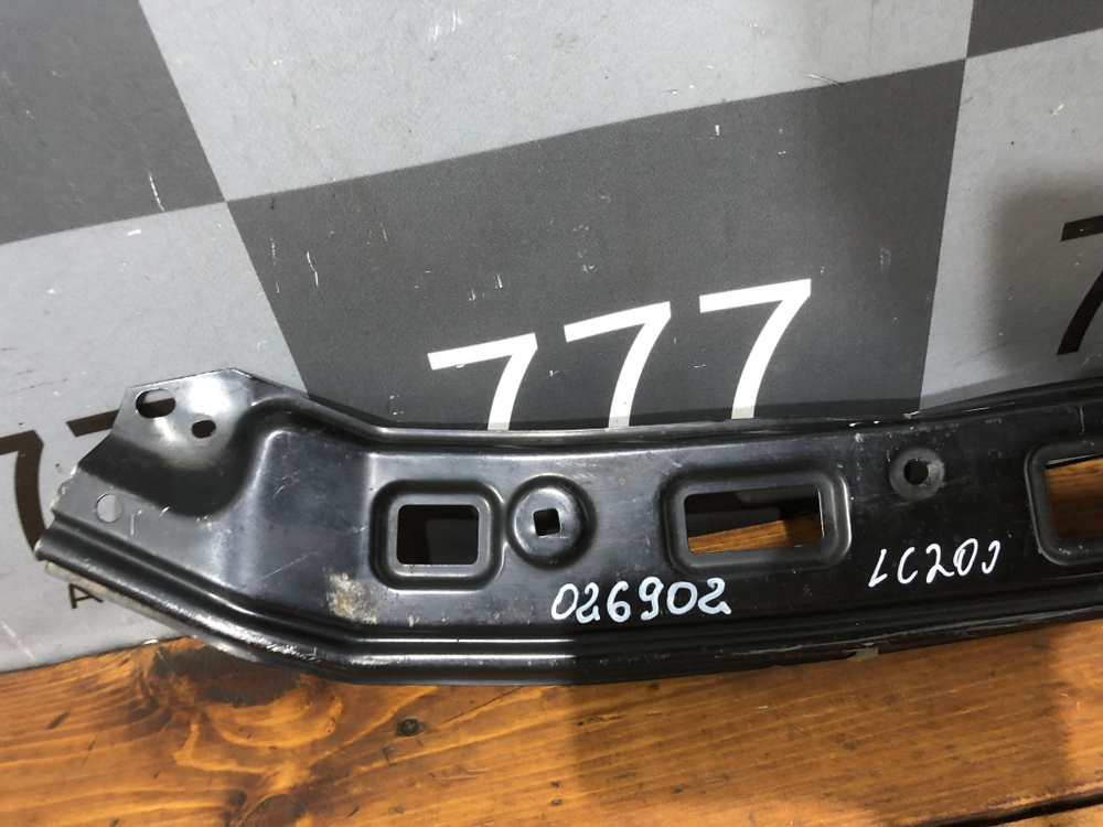 Усилитель переднего бампера Land Cruiser 200 15-21 Б/У Оригинал 5252160170