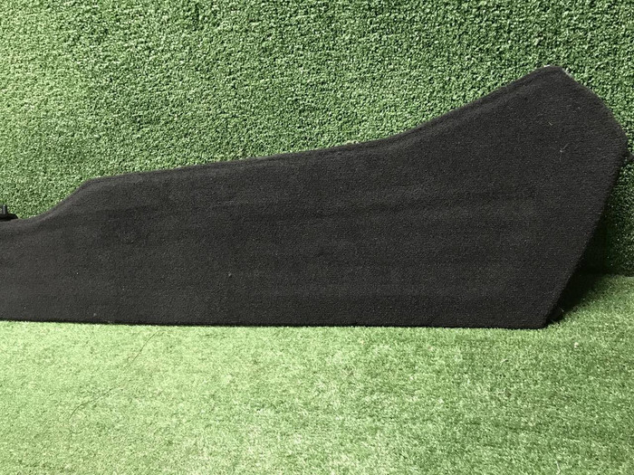 Обшивка салона левая LR Discovery Sport (19-нв)