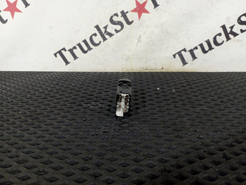 Кнопка обогрева зеркал