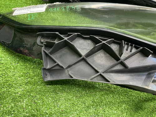 Битая Фара правая LR Discovery Sport (19-нв) LED