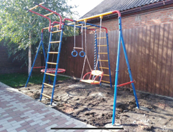 Уличный ДСК с двумя качелями