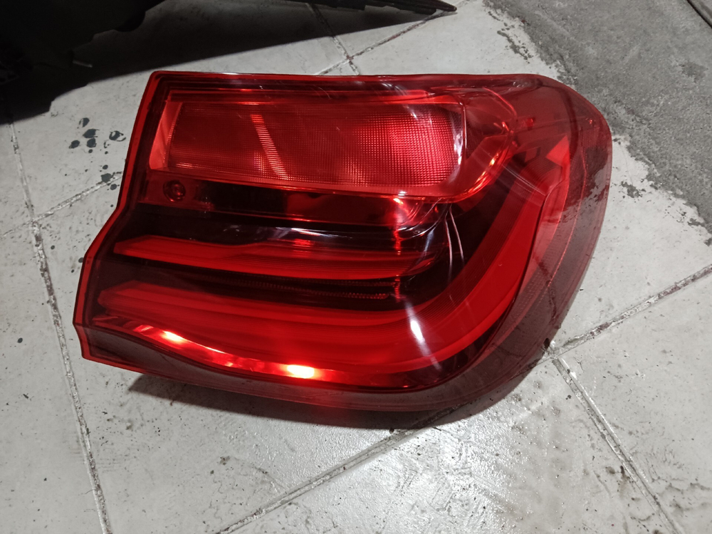 Оригинальный левый/правый задний фонарь BMW 7 серии G12