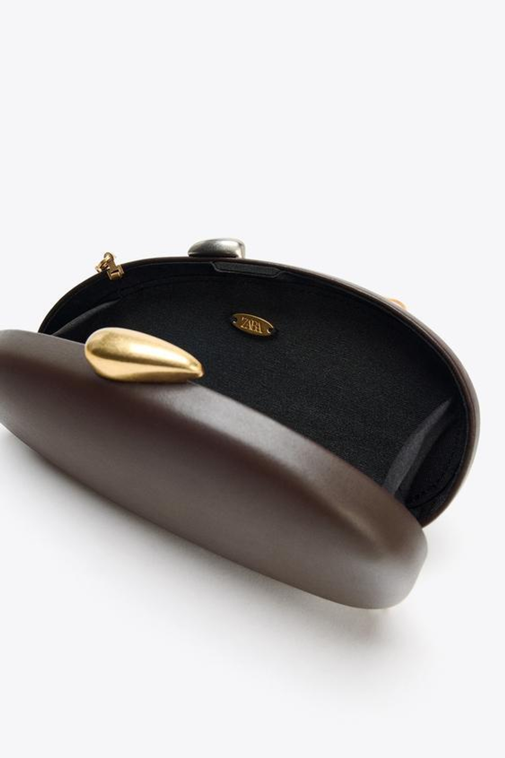 ZARA СУМКА-КОРОБОЧКА С МЕТАЛЛИЧЕСКОЙ ЗАСТЕЖКОЙ, ШОКОЛАДНЫЙ