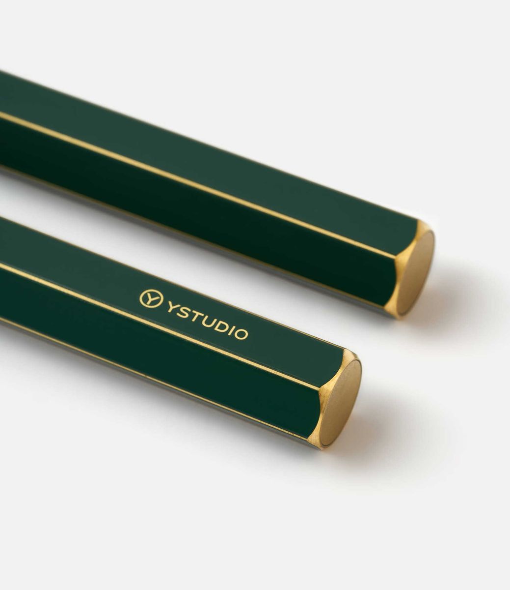 Ystudio Classic Revolve Fountain Pen Green — перьевая ручка из латуни