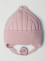 Шапка для девочки на завязках осенняя