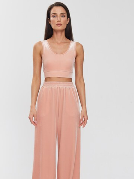 Топ персиковый бархат