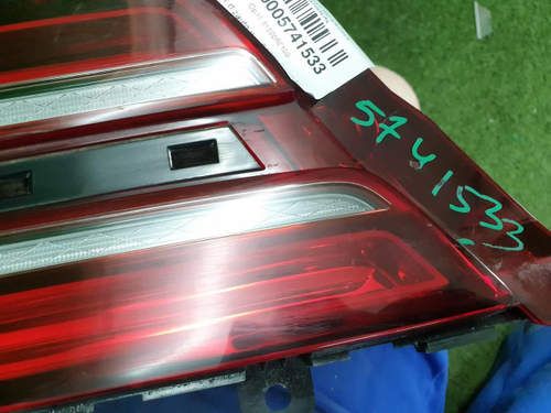 Фонарь правый внутренний Genesis G80 2 (2020-н.в.)