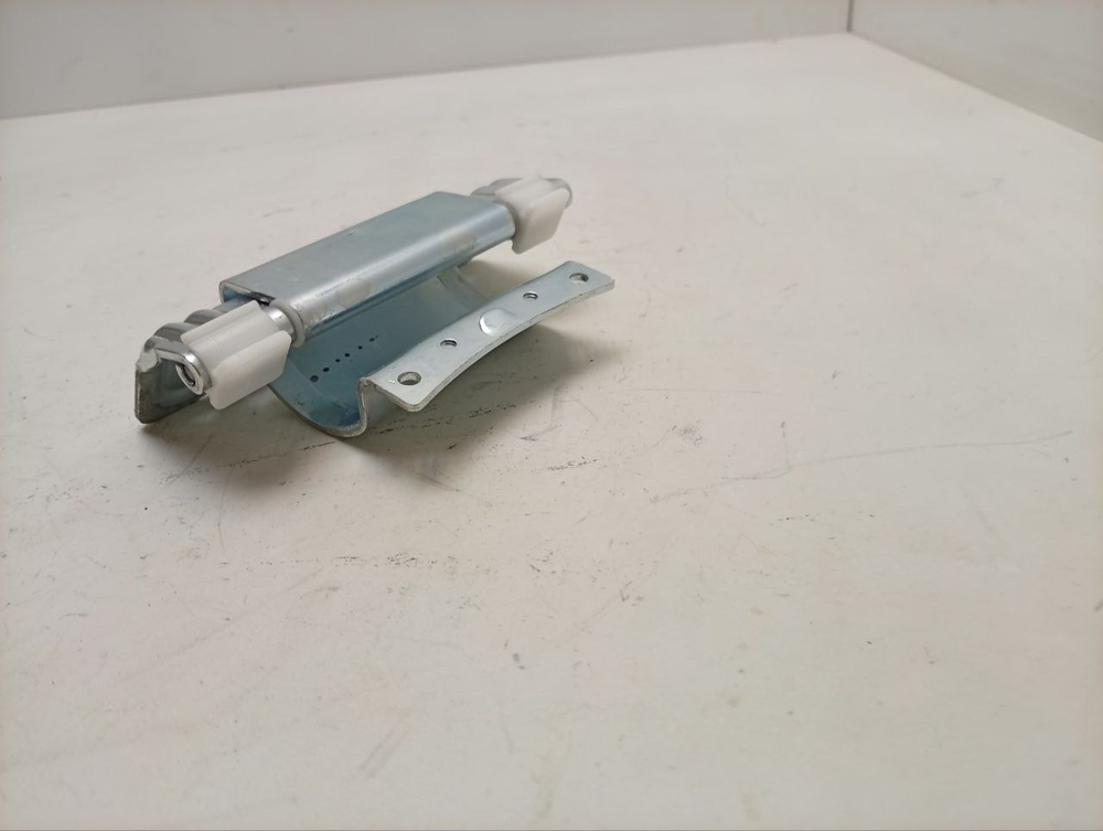 WFXI2840EU кт22 Петля люка для стиральной машины Bosch Siemens 096488 б/у